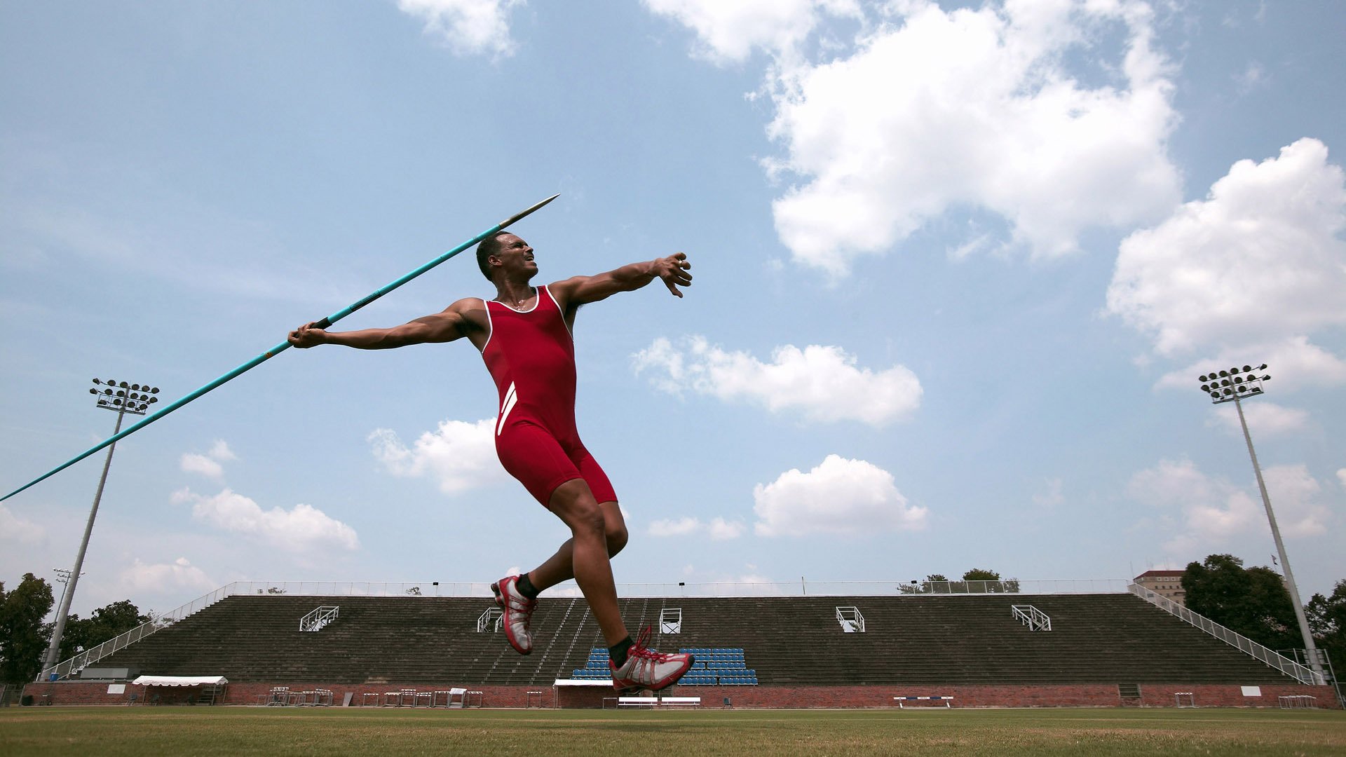 孤胆英雄与时代重担，德约科维奇如何以美网力克澳网的壮举扛起塞尔维亚网球荣光