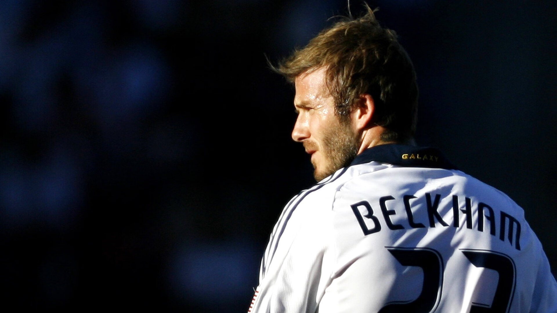 开云足球直播-从温布利到维也纳，英格兰逆转之夜与许昕的跨界惊艳